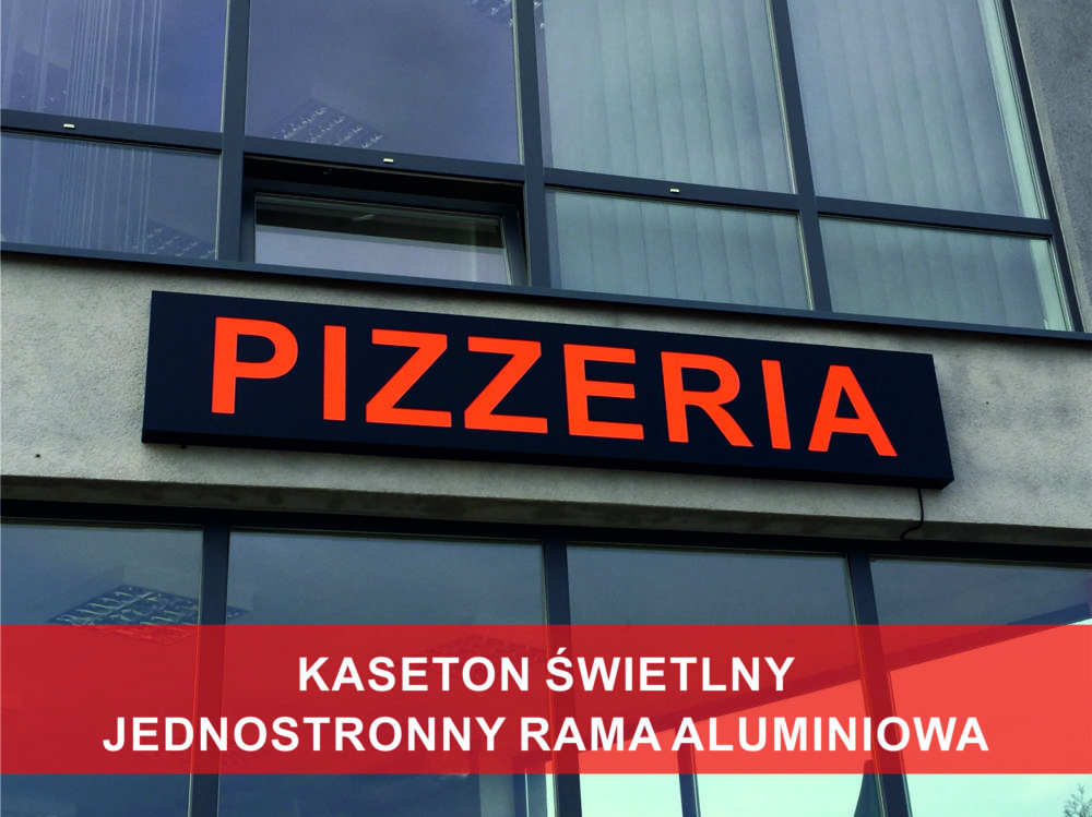 ściana budynku na niej kaseton z reklamą pizzerii 